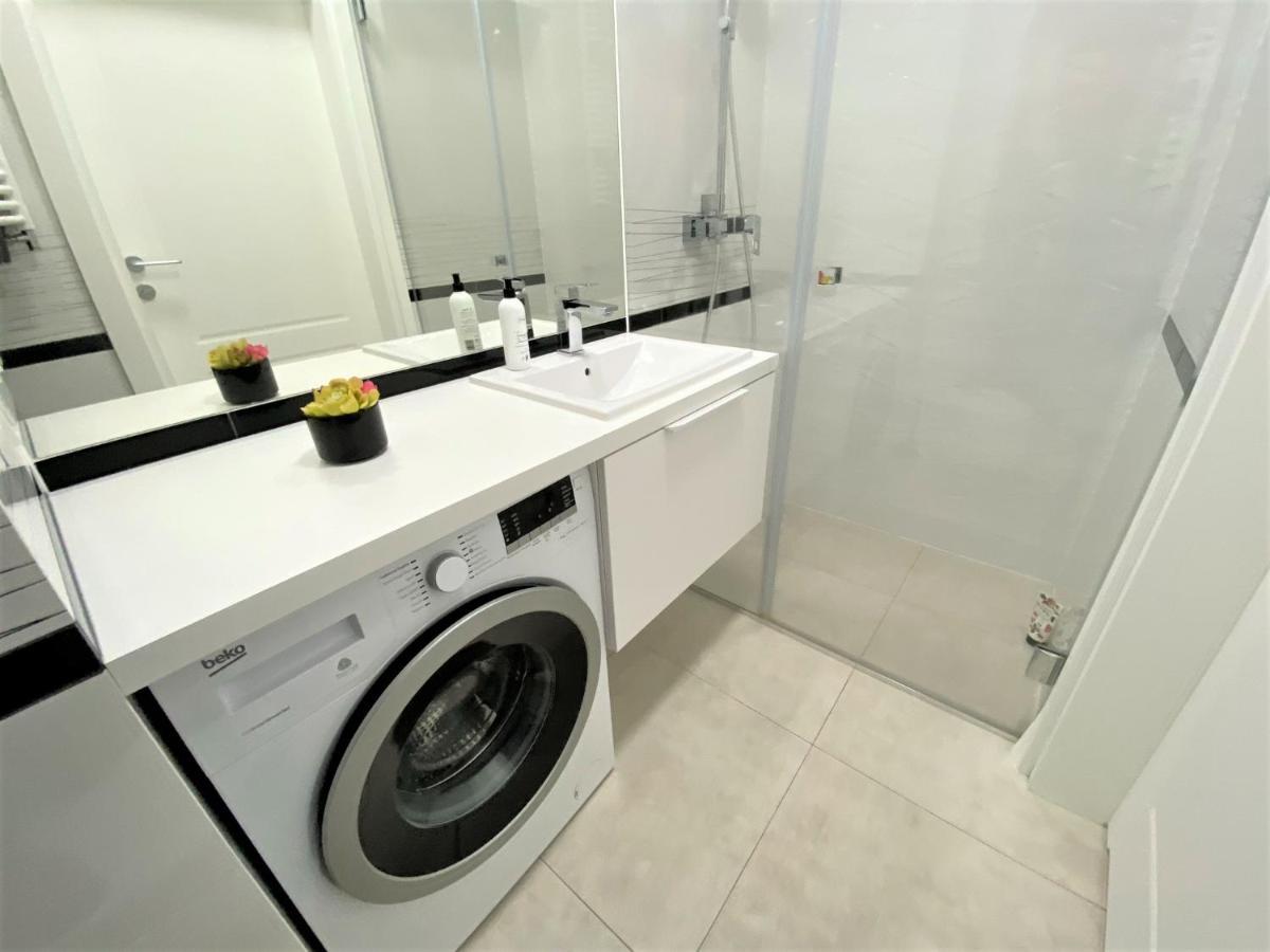 Exclusive 2Br! Apartment In Center +Netflix +Gym Varšava Exteriér fotografie